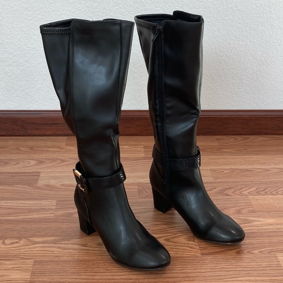 Isabell Pull On Wide Calf Black Knee High Boots w/ Buckle Accent Size 5.5 NIB - Picture 3 of 7